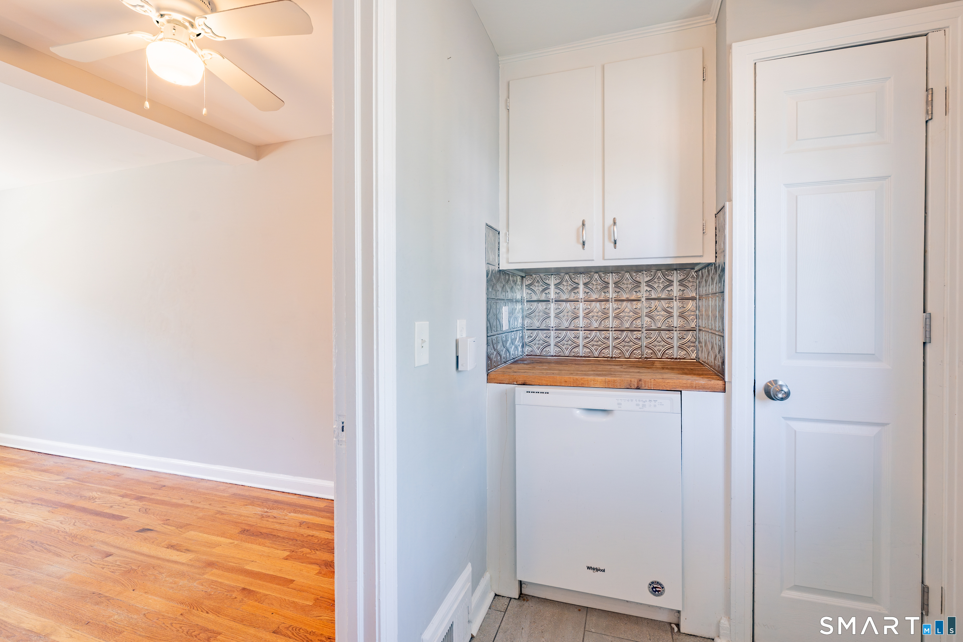 1160-1164 Whitney Avenue Hamden CT 06517
