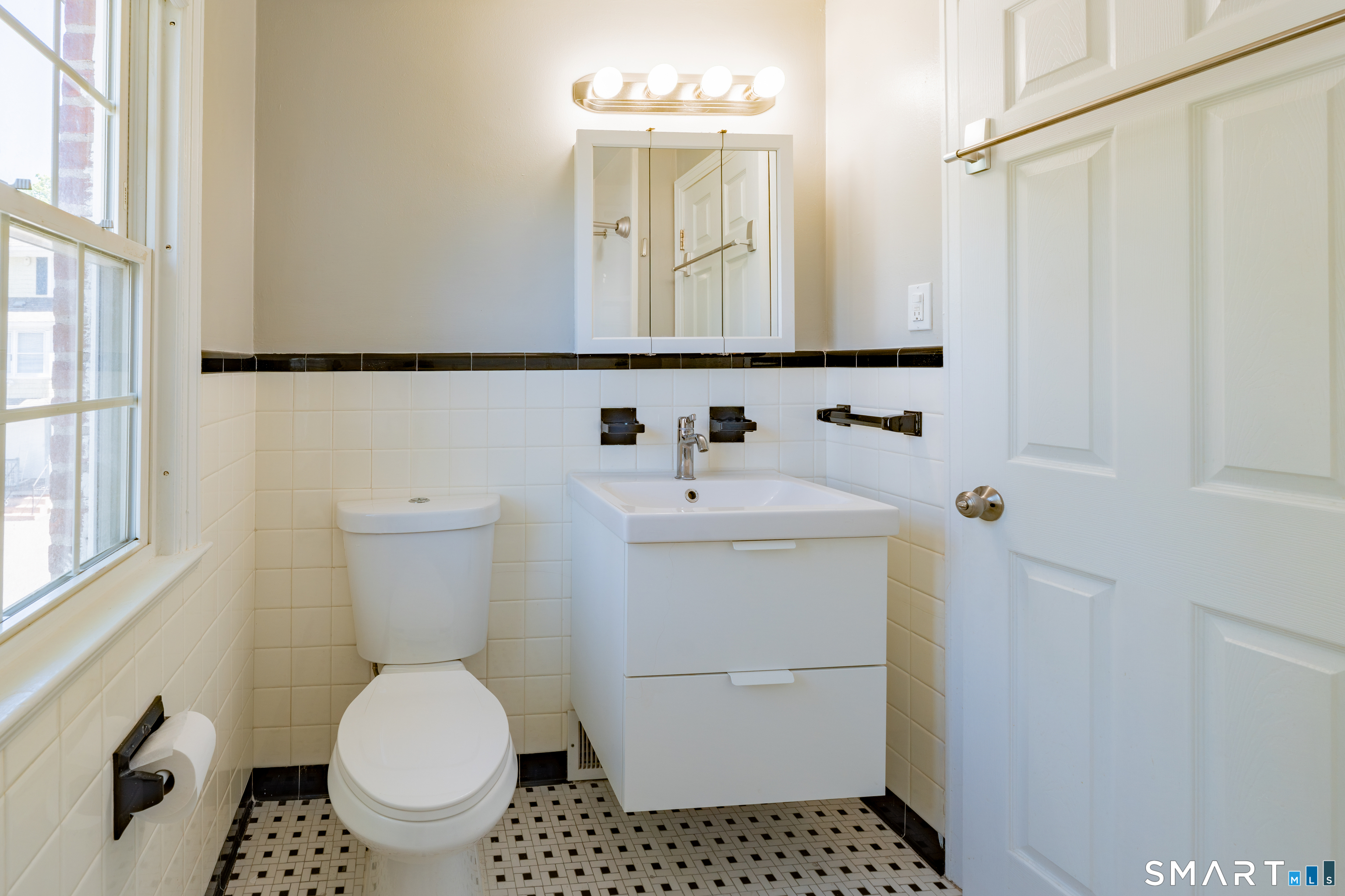1160-1164 Whitney Avenue Hamden CT 06517
