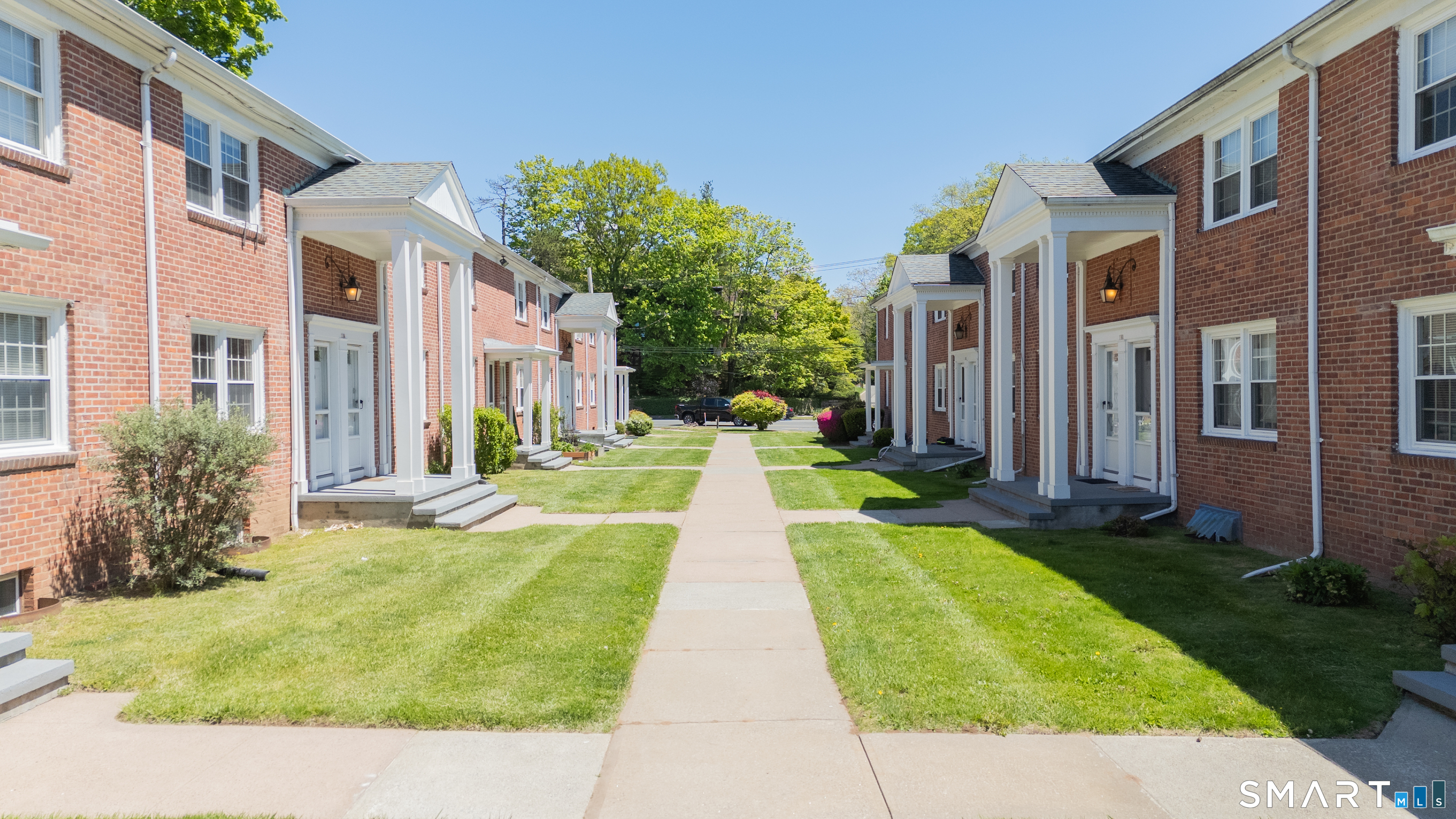 1160-1164 Whitney Avenue Hamden CT 06517