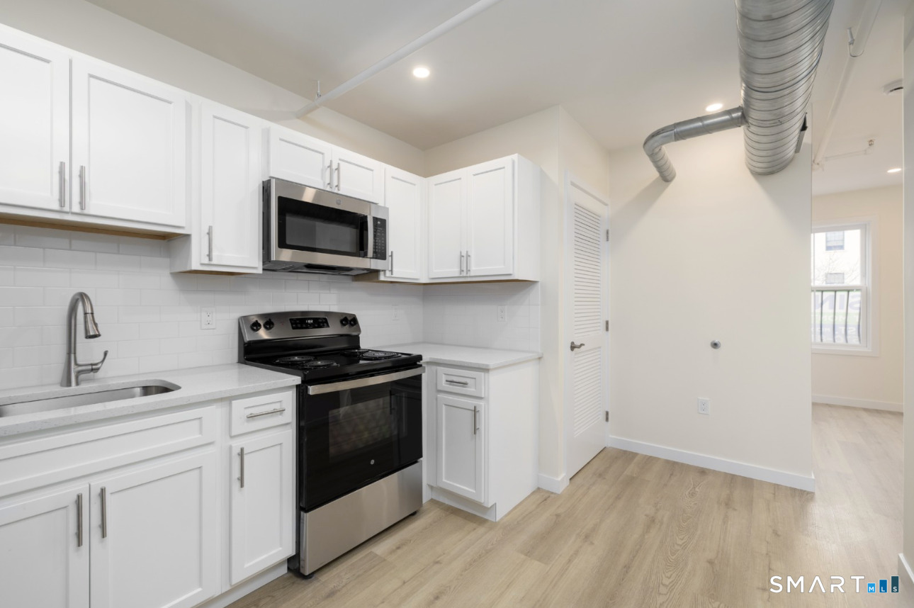 584 Main Street Middletown CT 06457