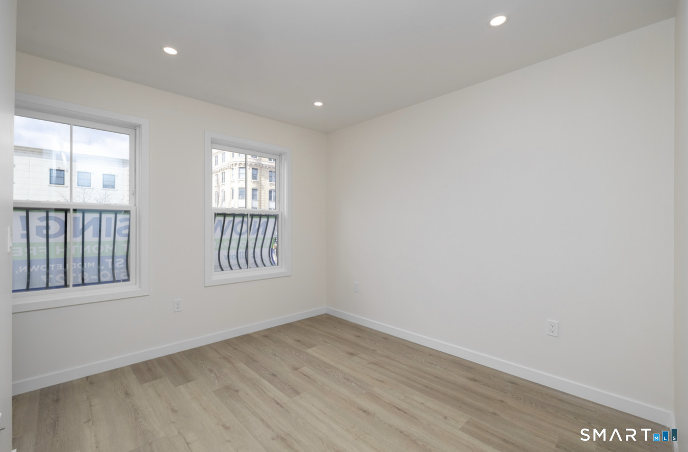 584 Main Street Middletown CT 06457