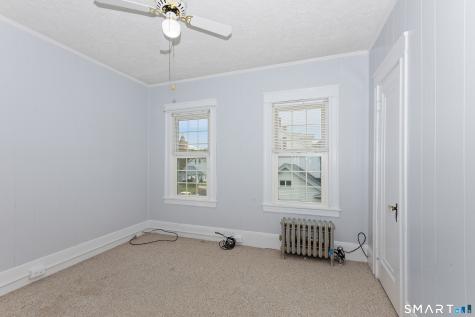 9 Floral Avenue Thompson CT 06255