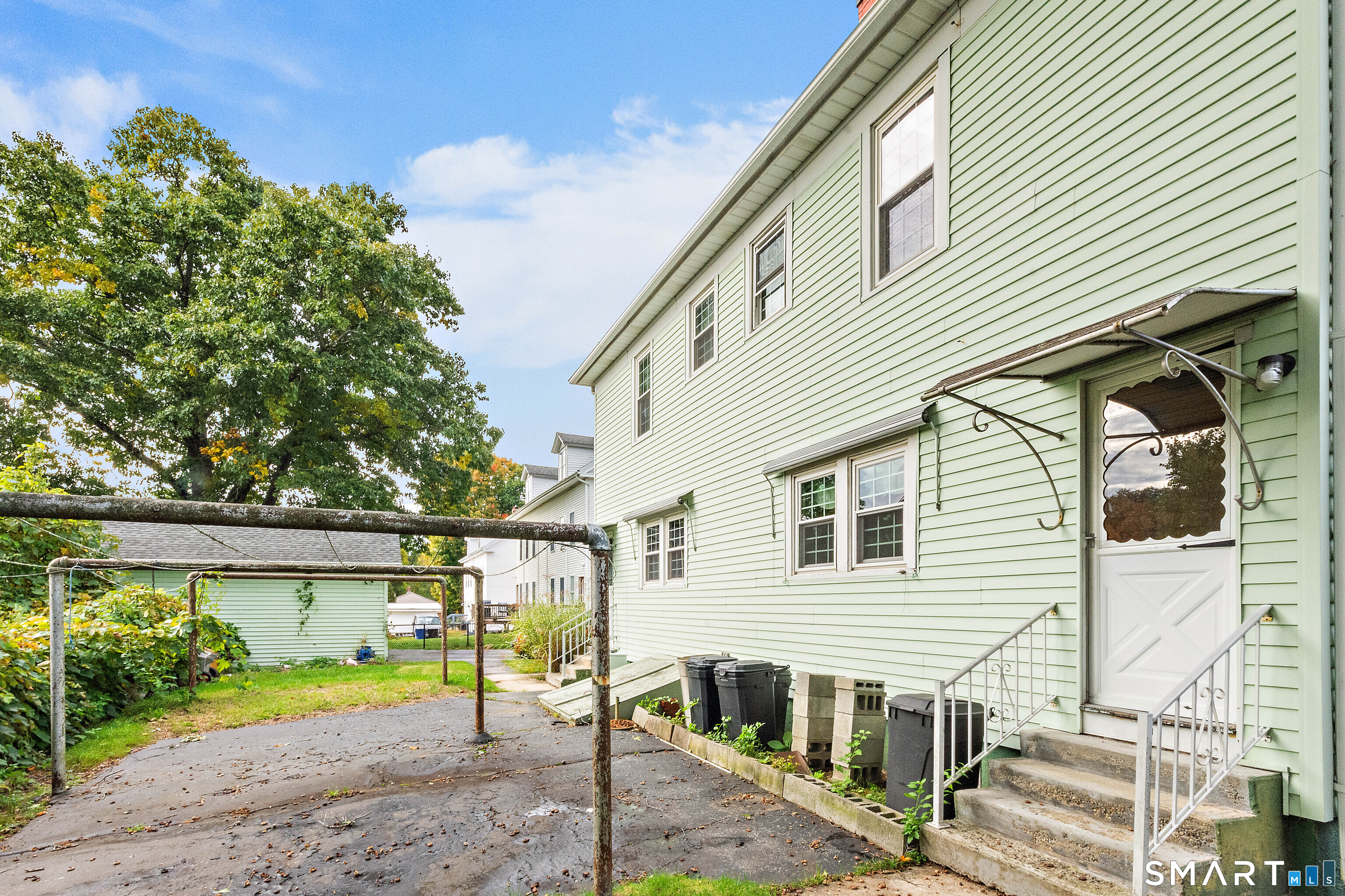 9 Floral Avenue Thompson CT 06255