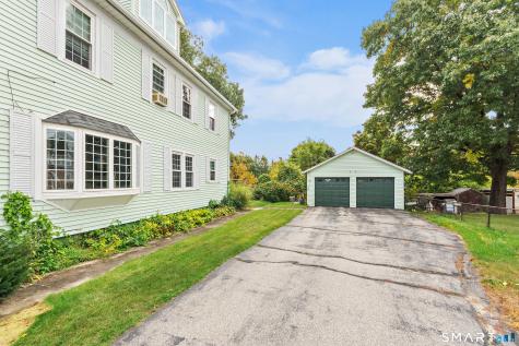 9 Floral Avenue Thompson CT 06255