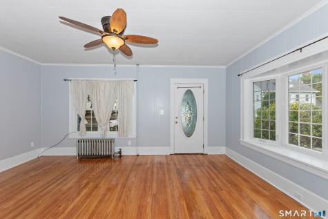 9 Floral Avenue Thompson CT 06255