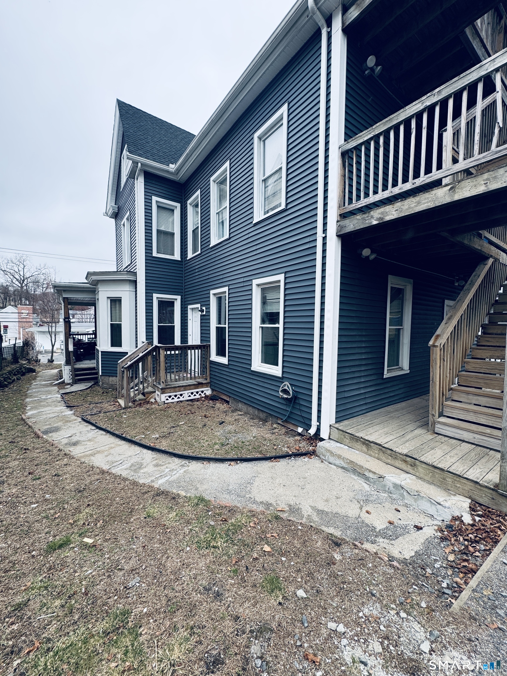 124 Meriden Road Waterbury CT 06705