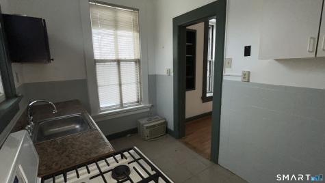 49 Edgewood Way New Haven CT 06515