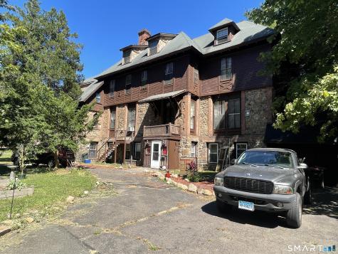 49 Edgewood Way New Haven CT 06515