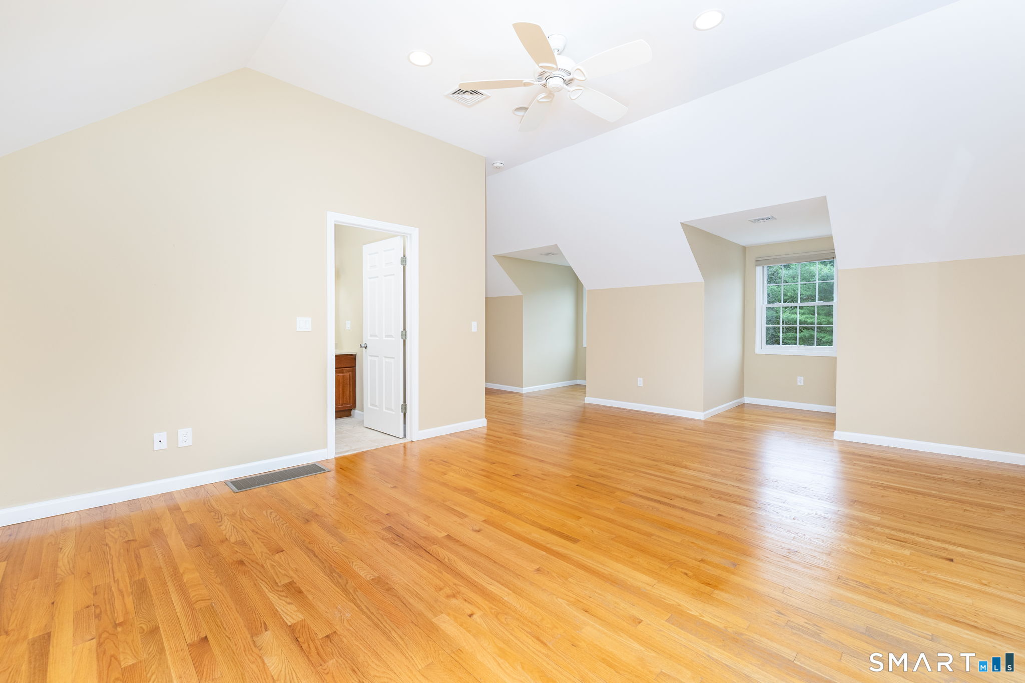 11 Silo Hill Madison CT 06443