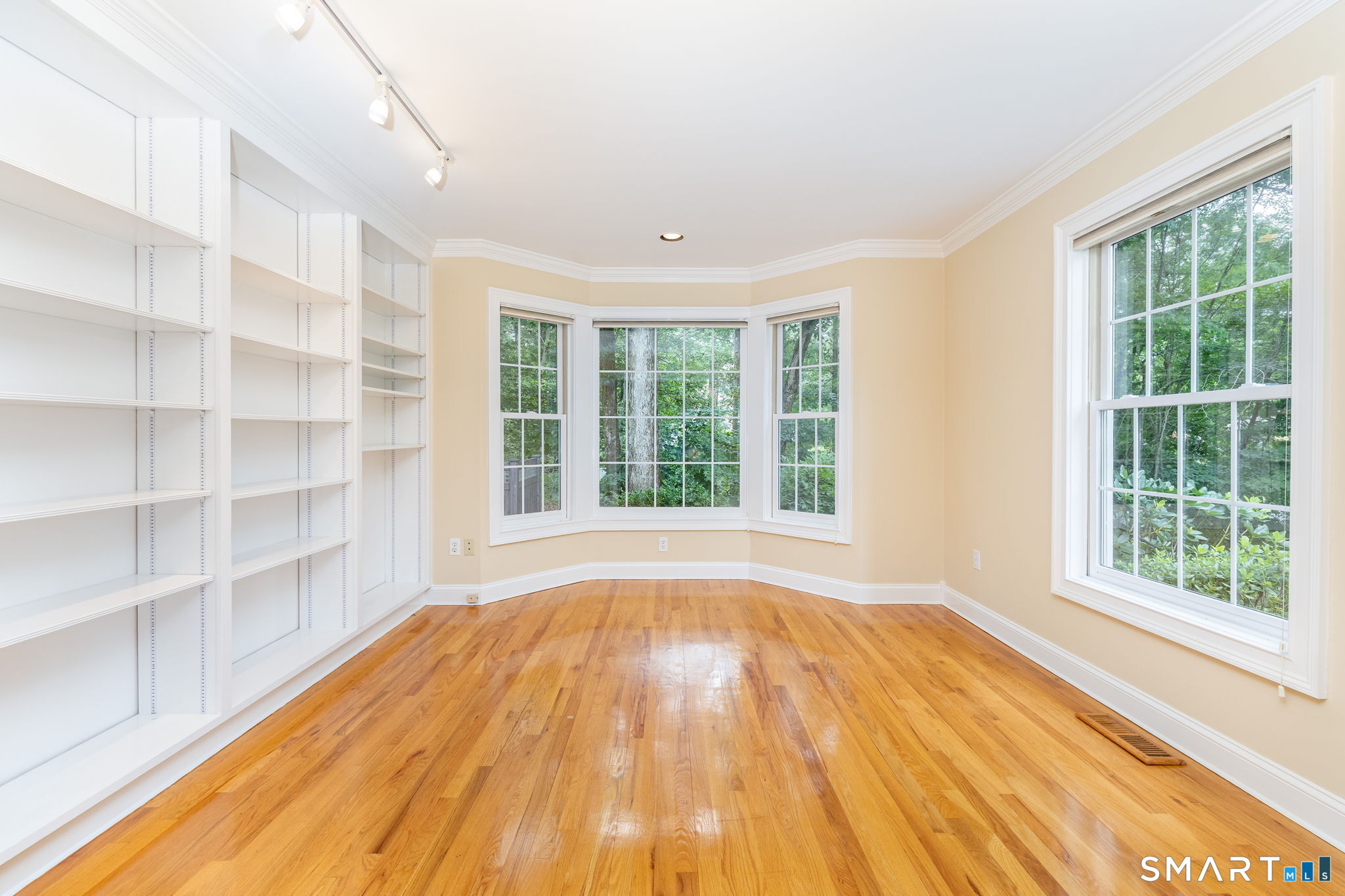 11 Silo Hill Madison CT 06443
