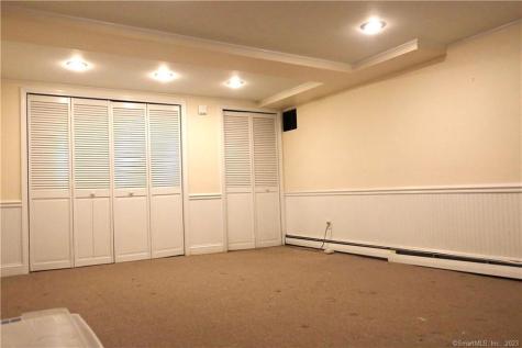 16 Dawn Lane Ridgefield CT 06877