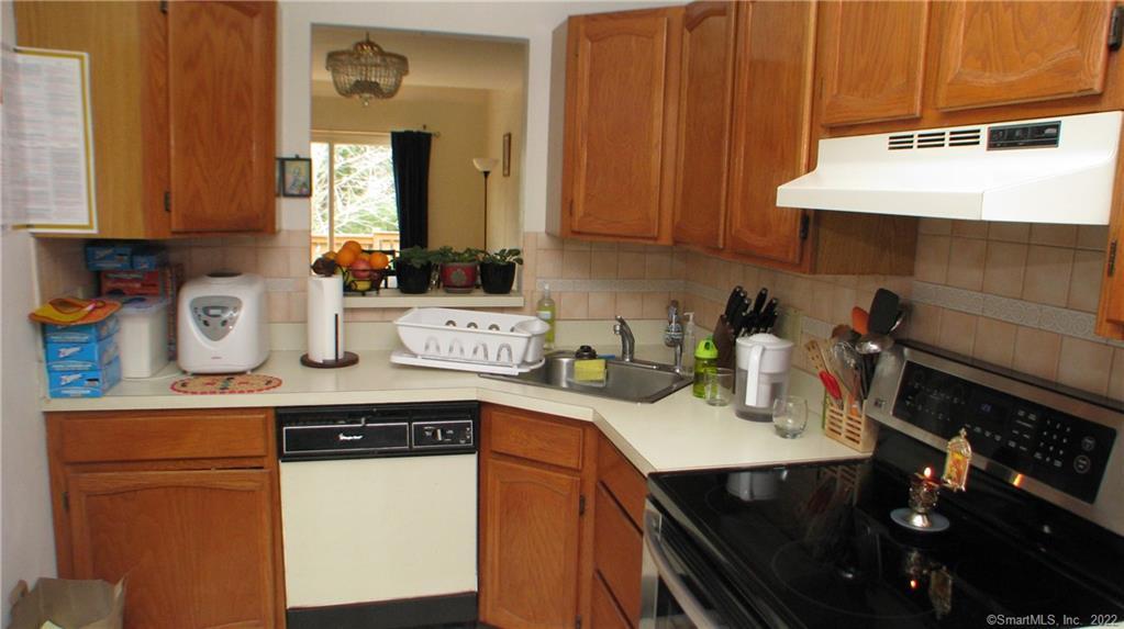 144 Courtyard Lane Mansfield CT 06268