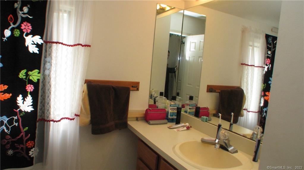 144 Courtyard Lane Mansfield CT 06268