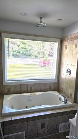 6170 Main Street Trumbull CT 06611