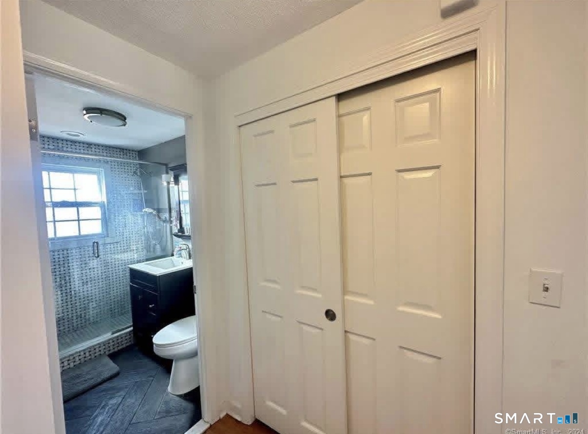 6 Grandview Drive Farmington CT 06032