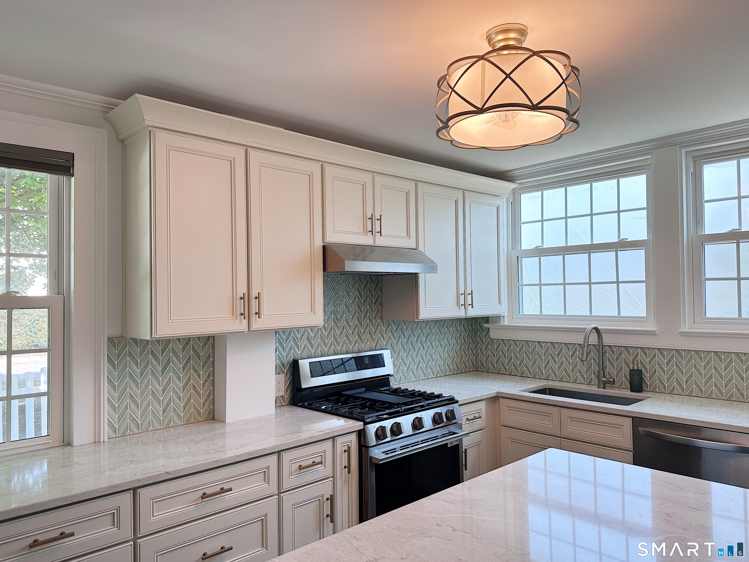7 Forsyth Street Stonington CT 06355