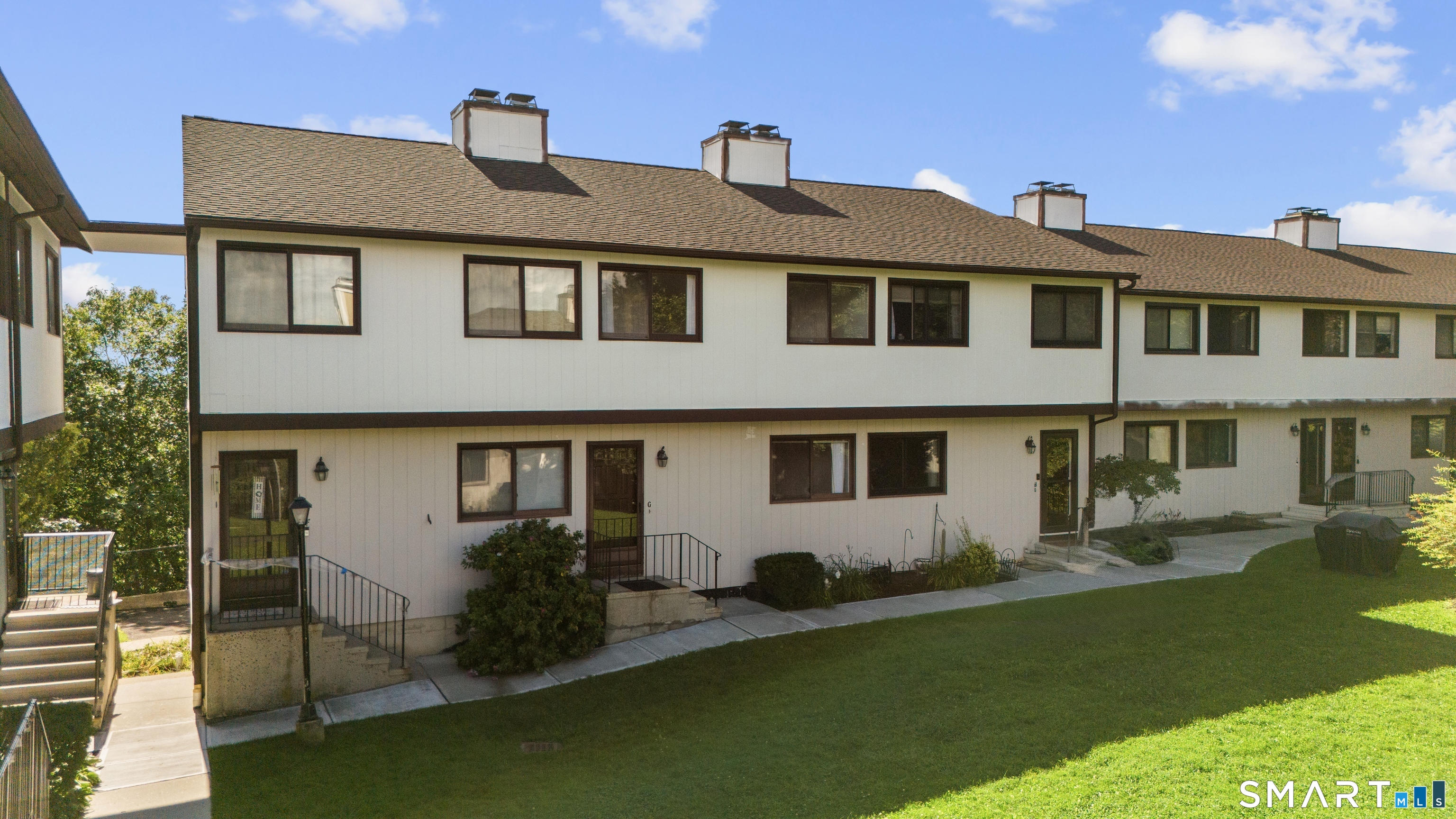 27 Crows Nest Lane Danbury CT 06810