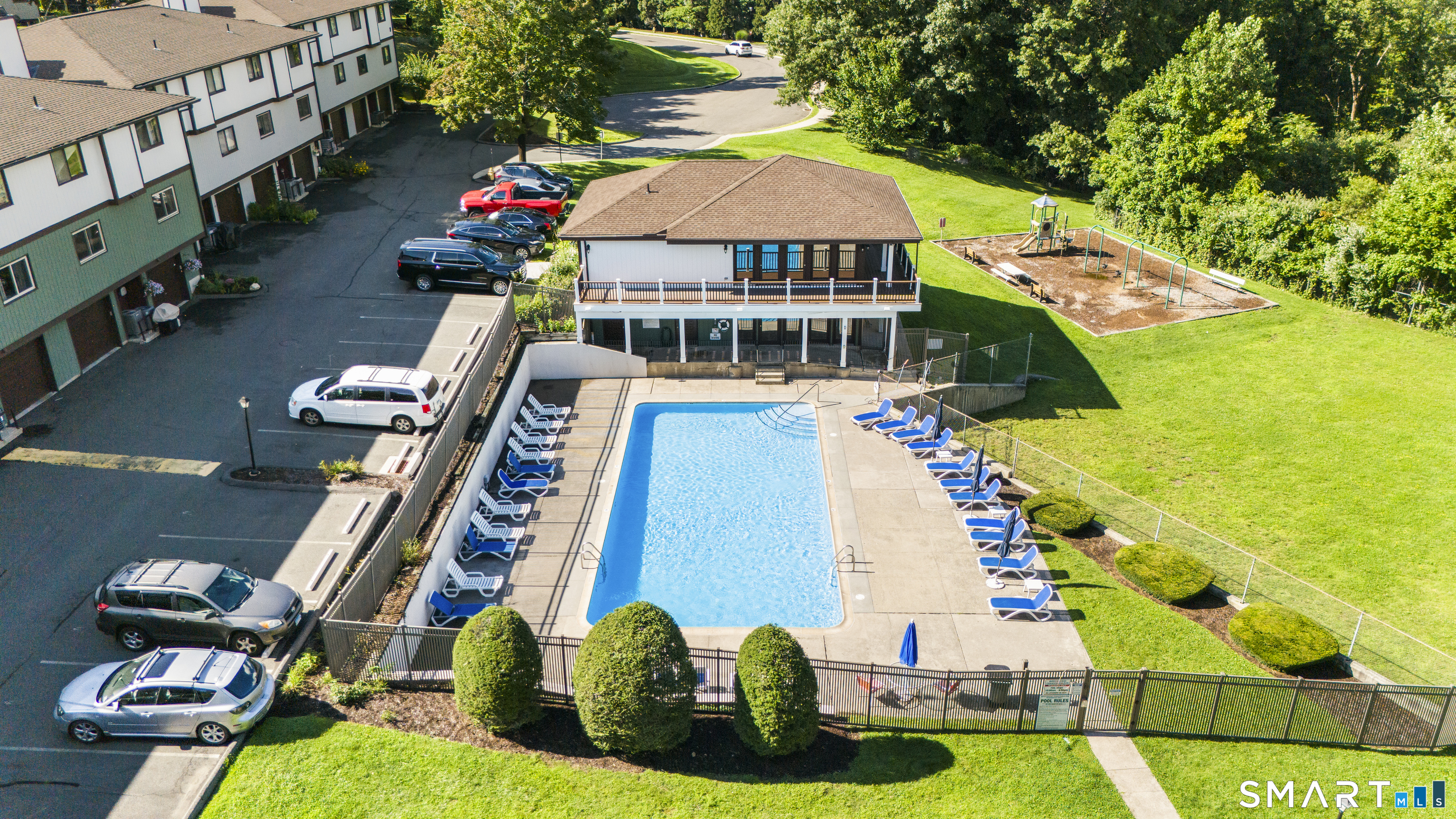 27 Crows Nest Lane Danbury CT 06810