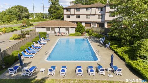 27 Crows Nest Lane Danbury CT 06810