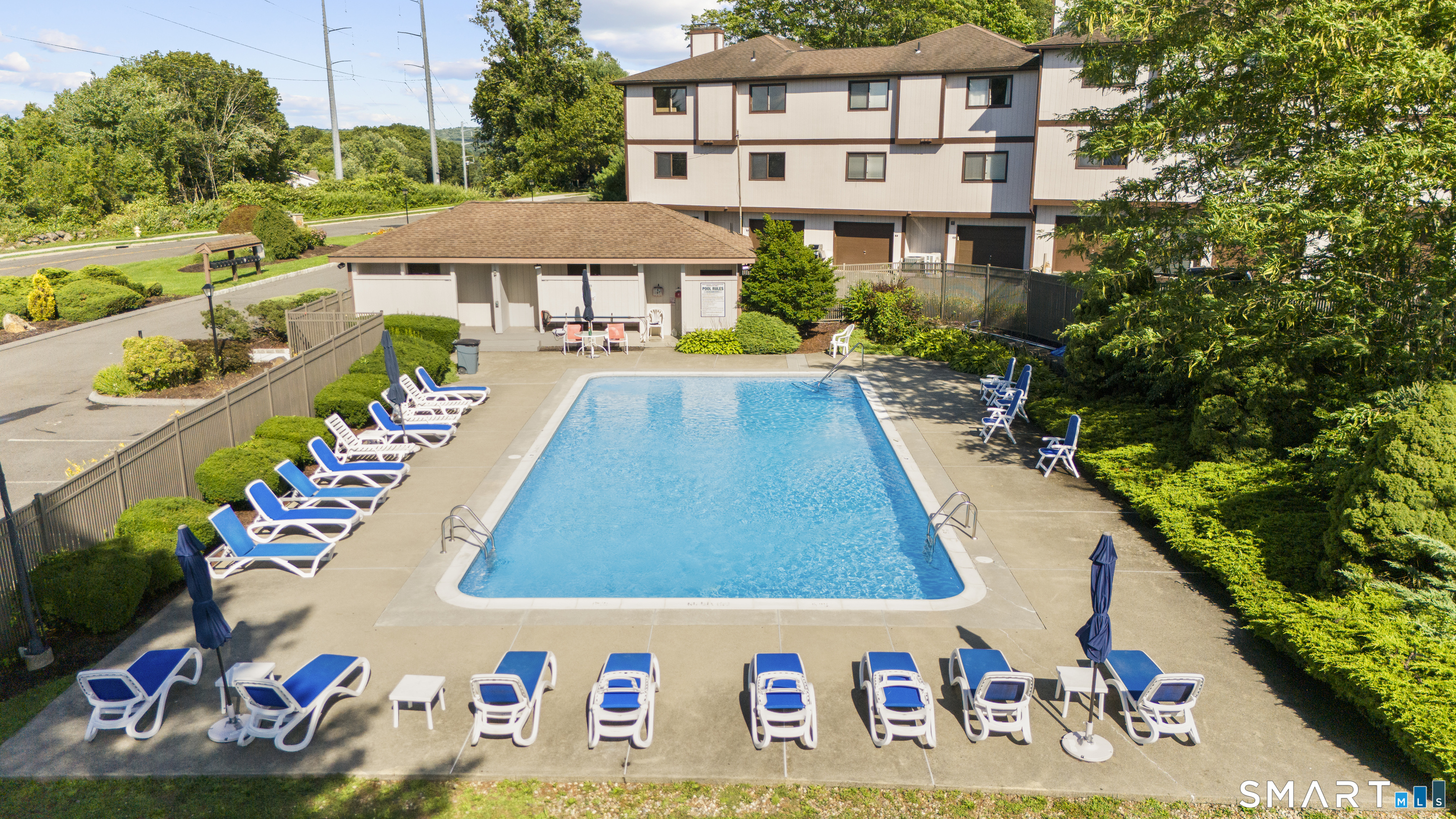 27 Crows Nest Lane Danbury CT 06810