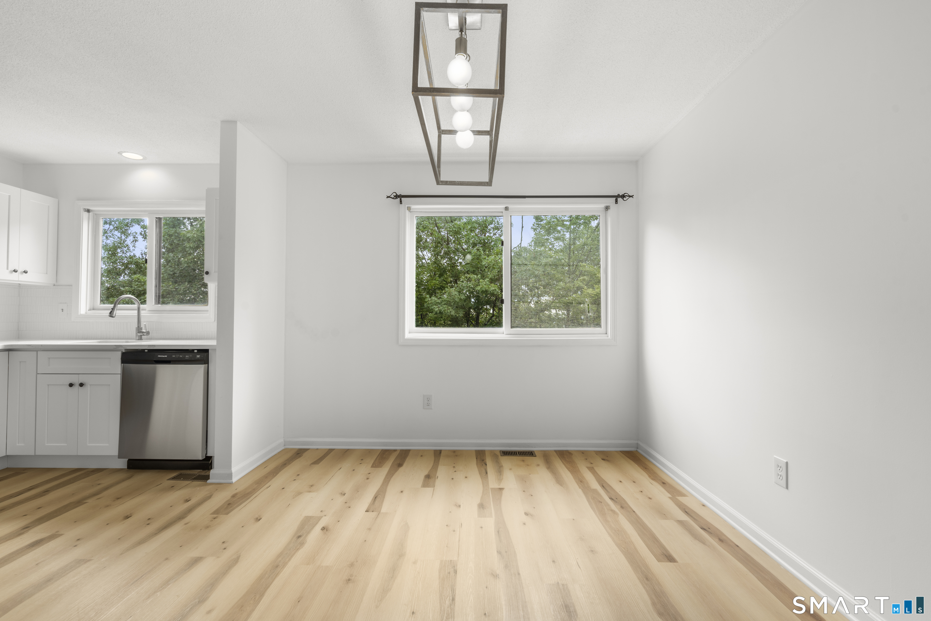 27 Crows Nest Lane Danbury CT 06810