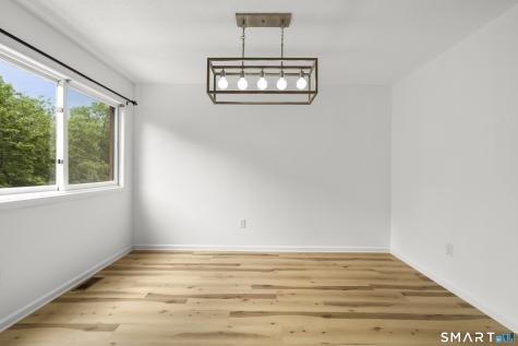 27 Crows Nest Lane Danbury CT 06810