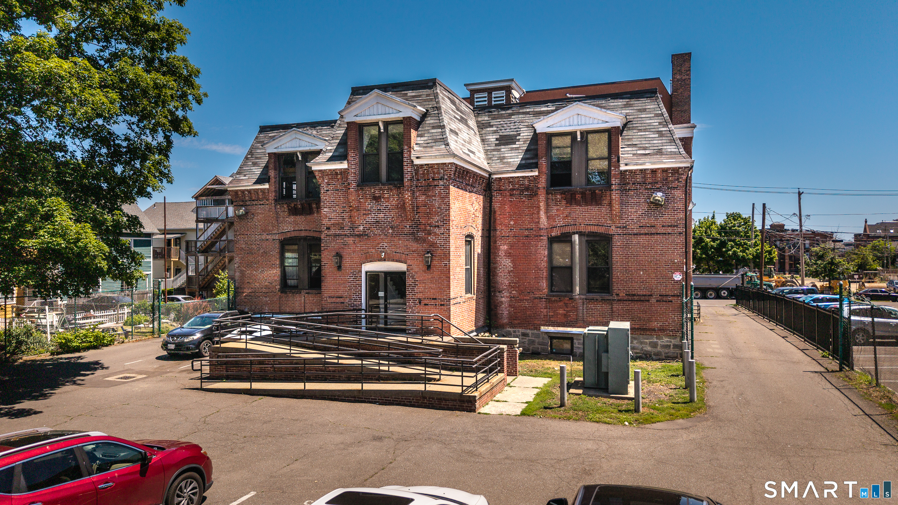 325 Myrtle Avenue Bridgeport CT 06604