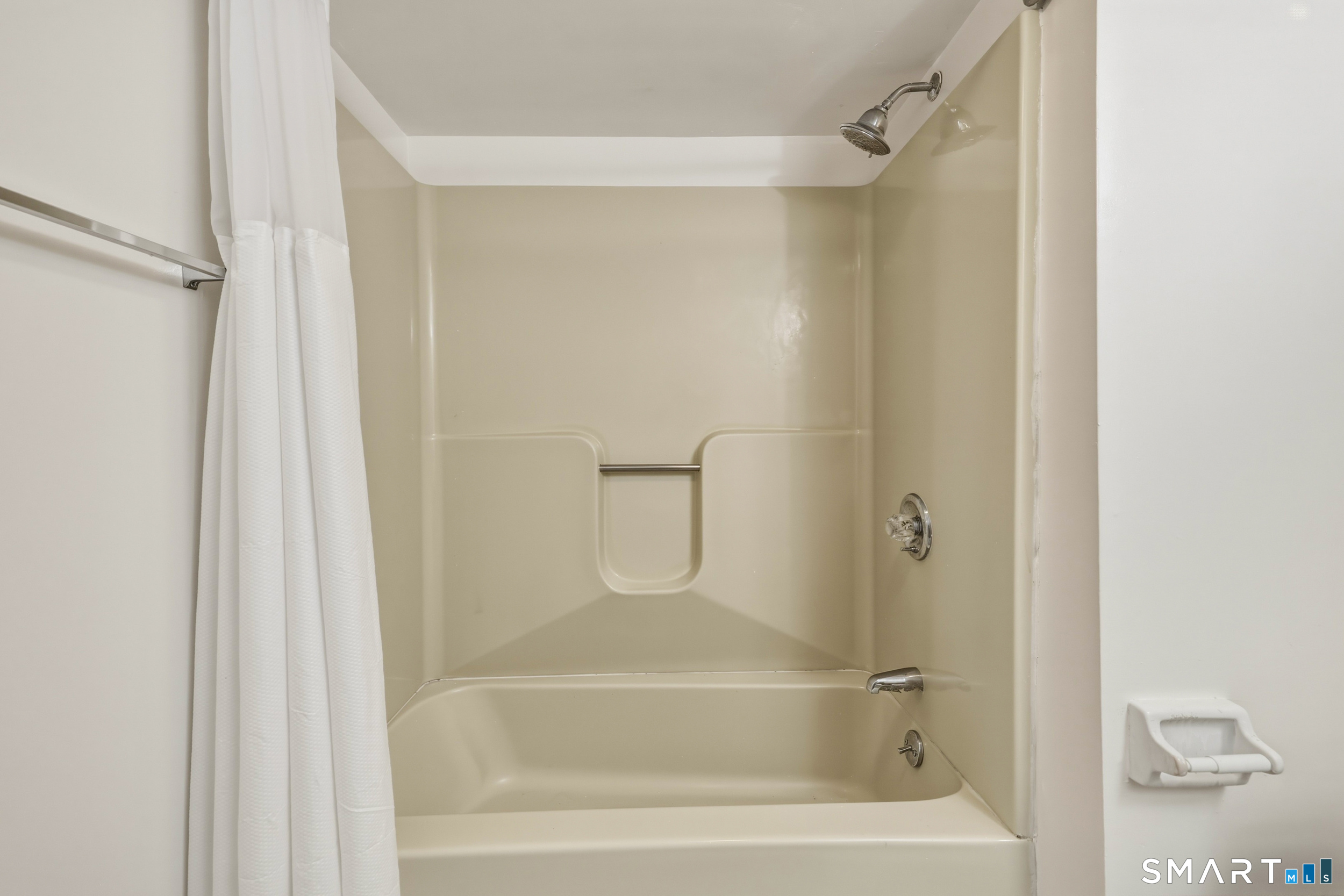 183 Livingston Place Bridgeport CT 06610