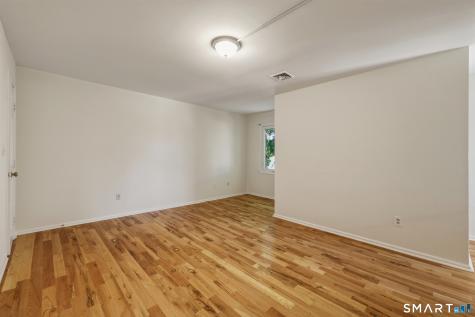 183 Livingston Place Bridgeport CT 06610