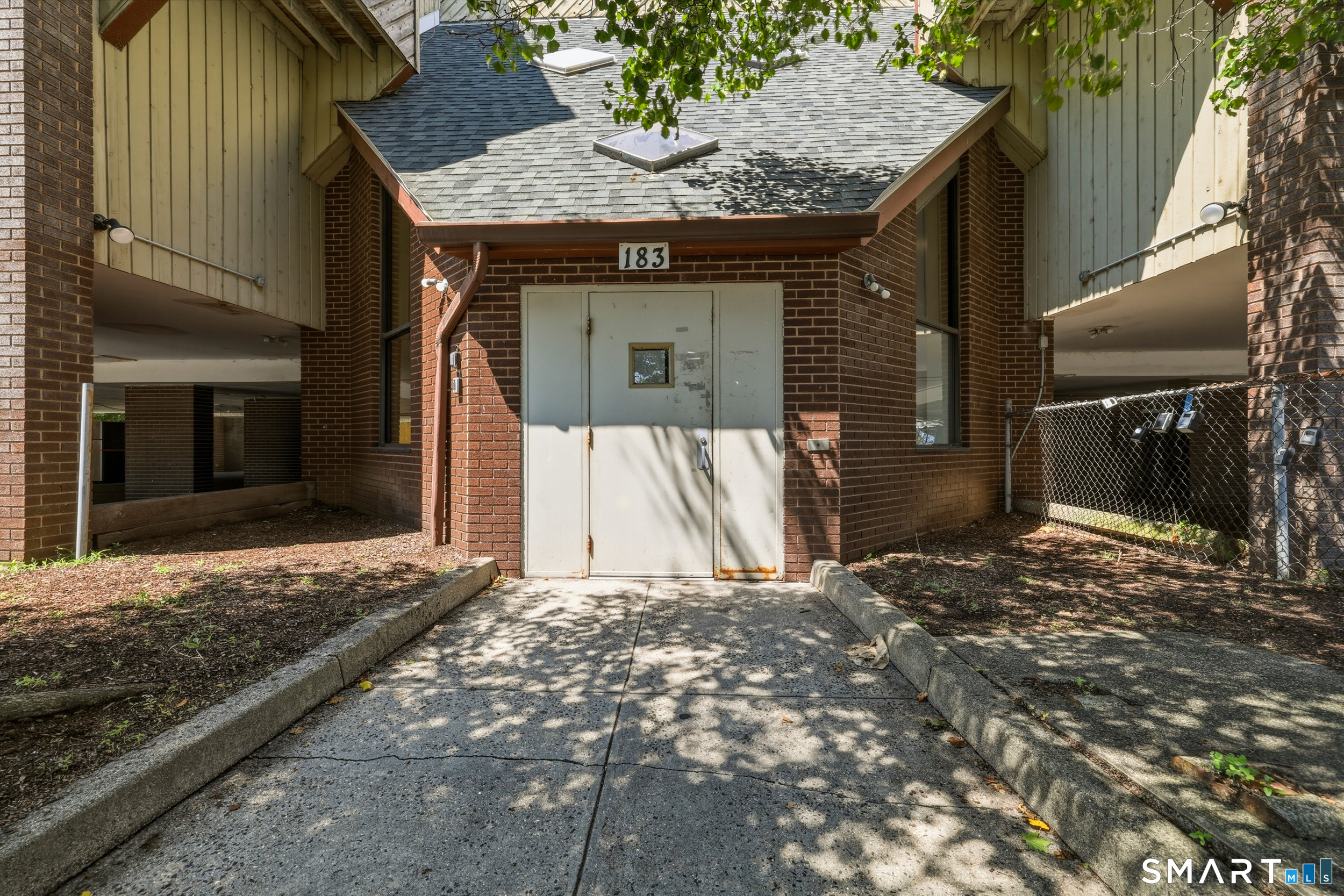 183 Livingston Place Bridgeport CT 06610
