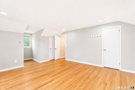 216 Country Road Fairfield CT 06824