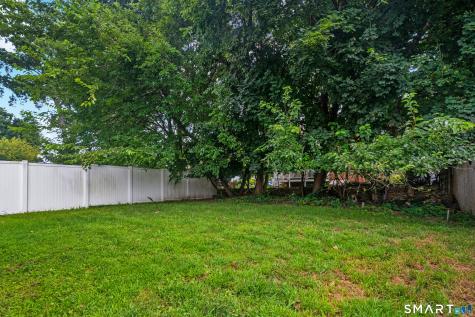 216 Country Road Fairfield CT 06824
