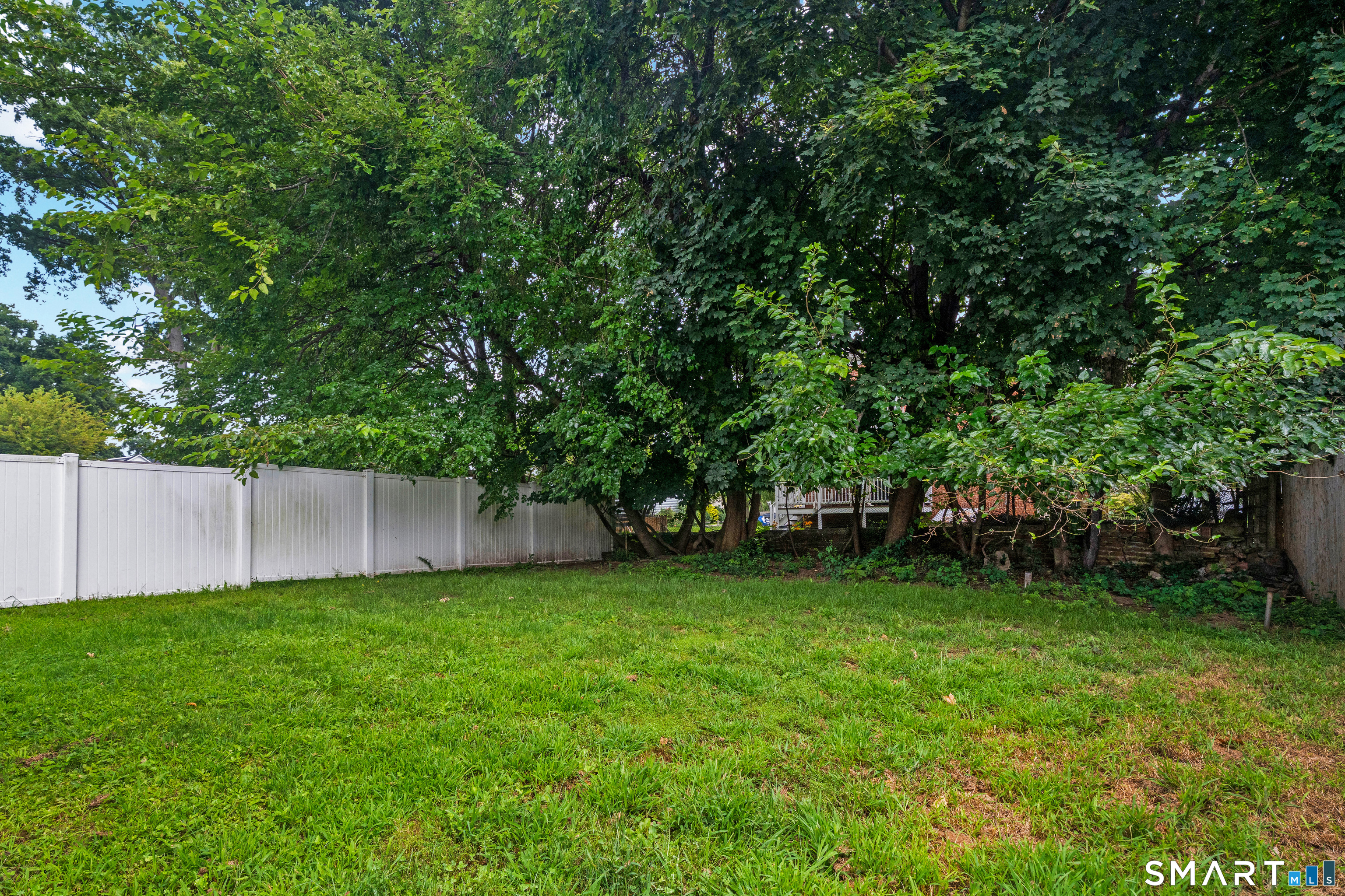 216 Country Road Fairfield CT 06824