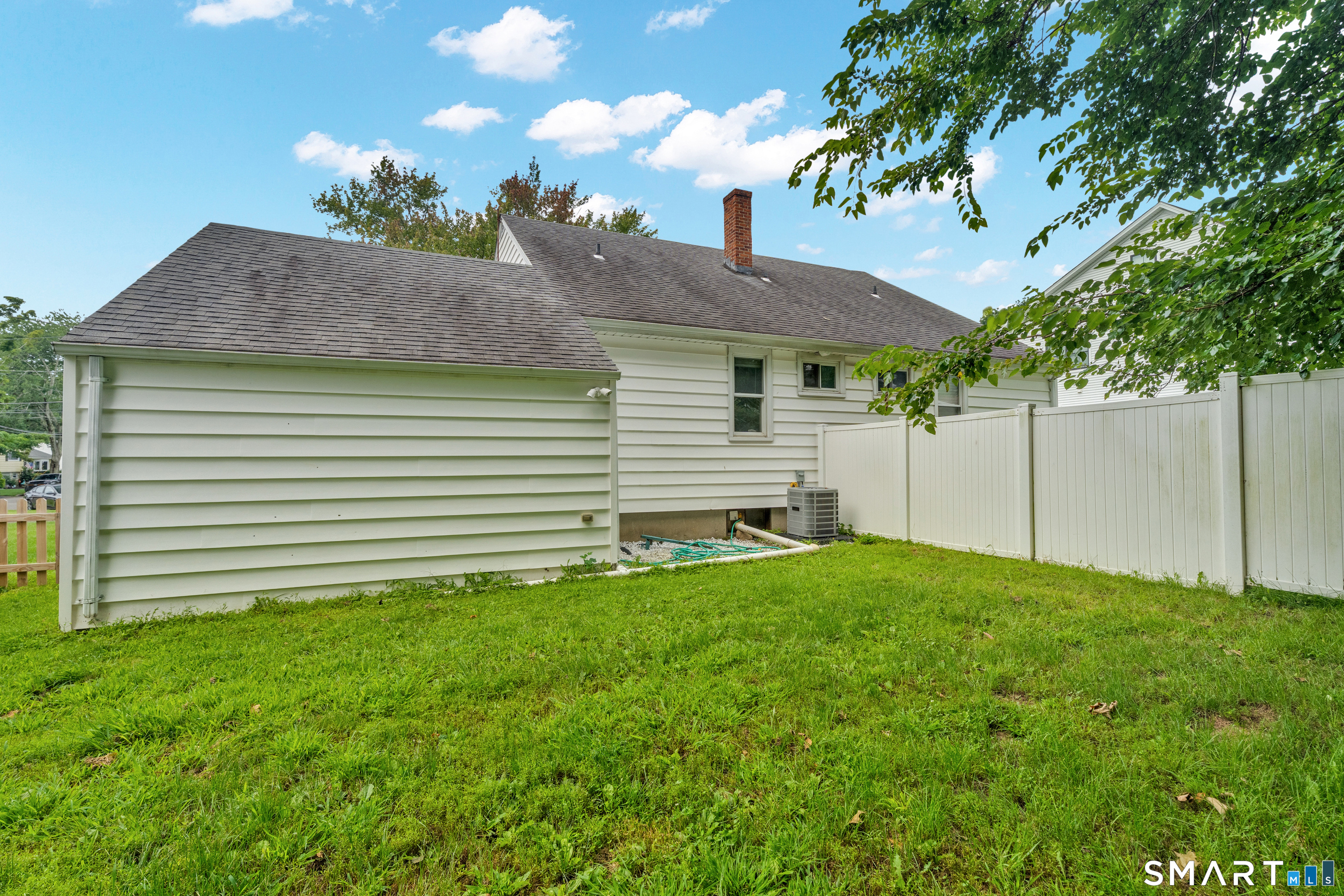 216 Country Road Fairfield CT 06824