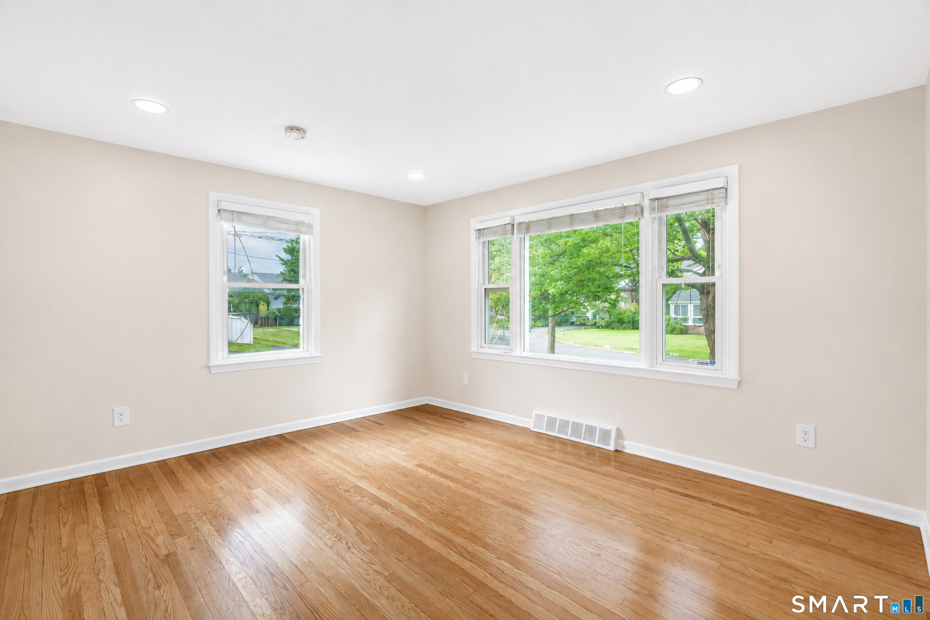 216 Country Road Fairfield CT 06824