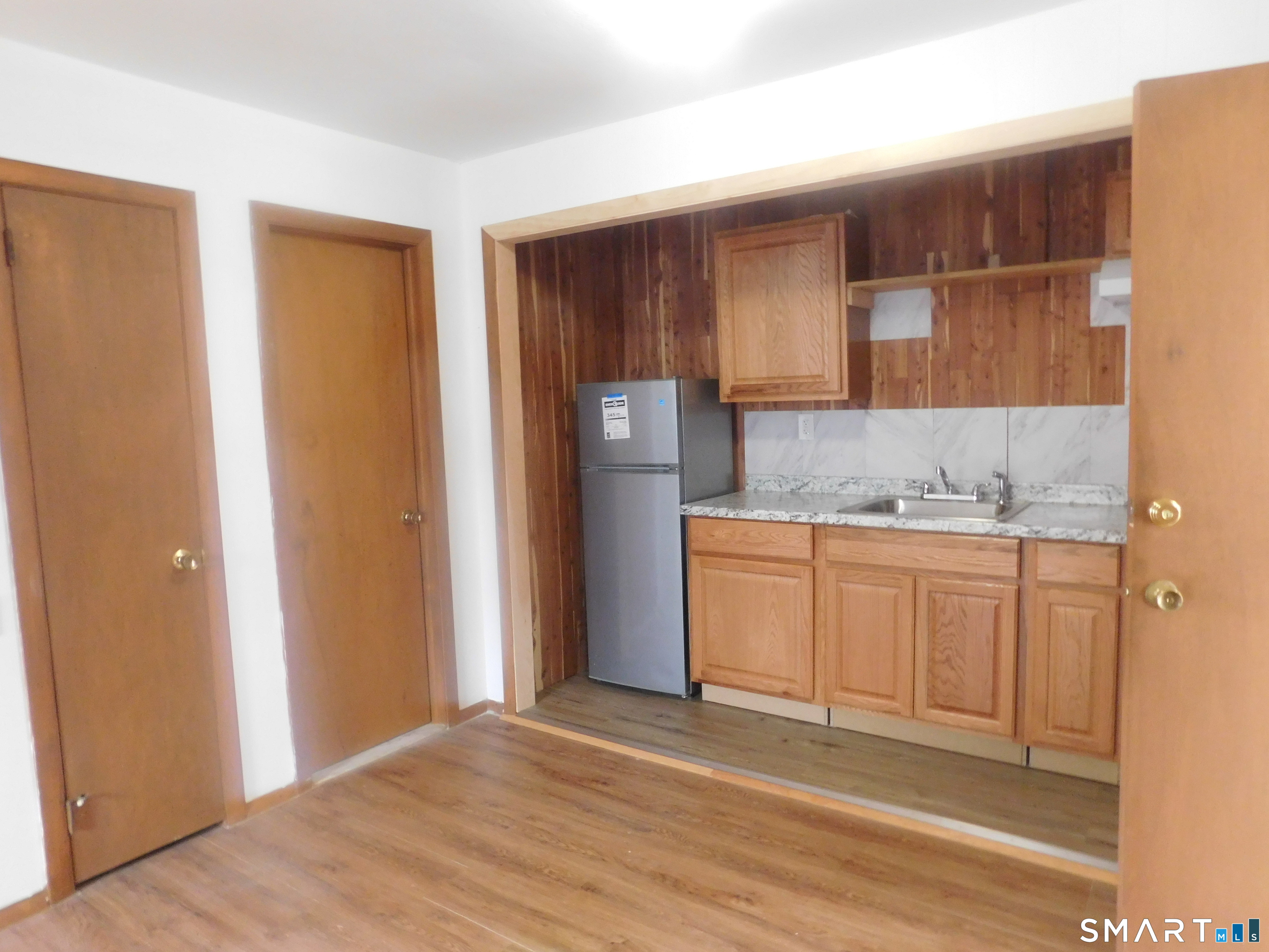 5 Larson Drive North Haven CT 06473