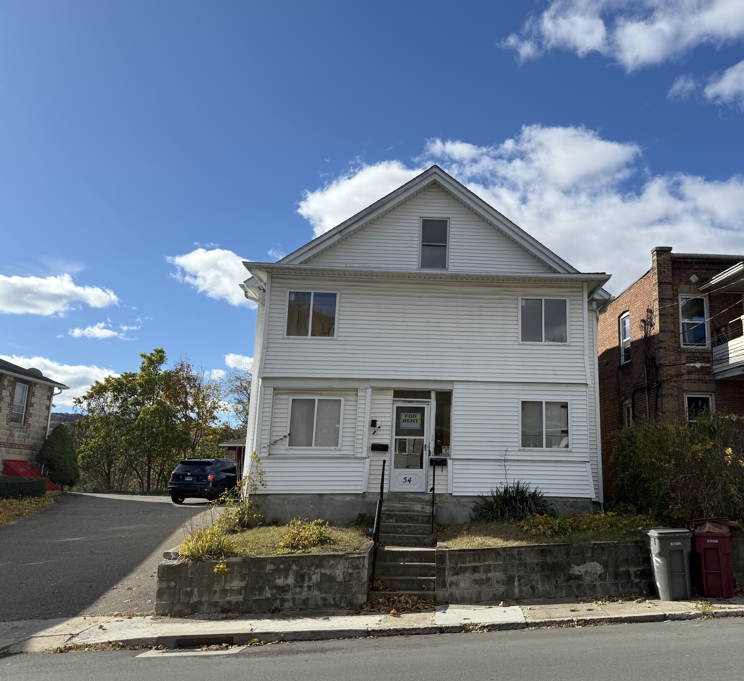 54 High Street Naugatuck CT 06770