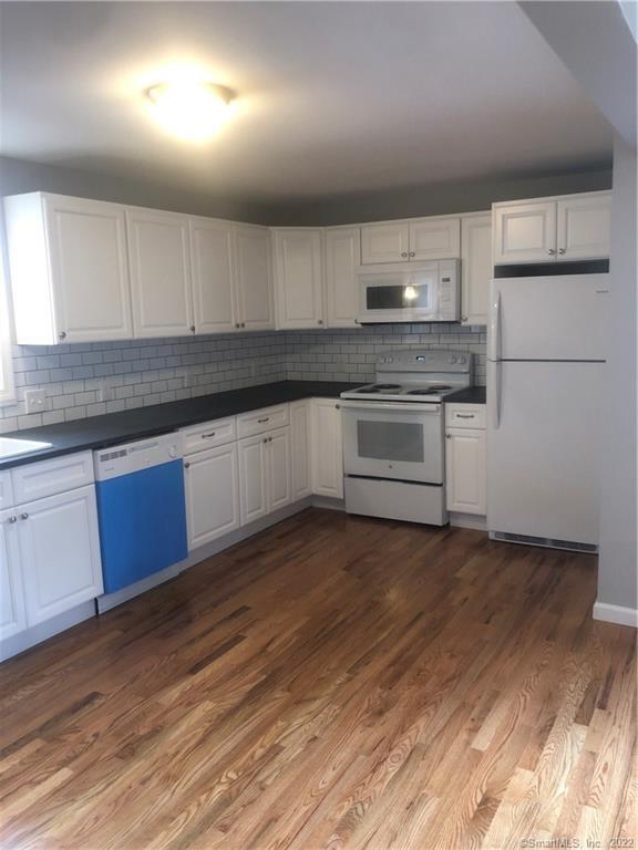 18 Chestnut Street Windsor Locks CT 06096