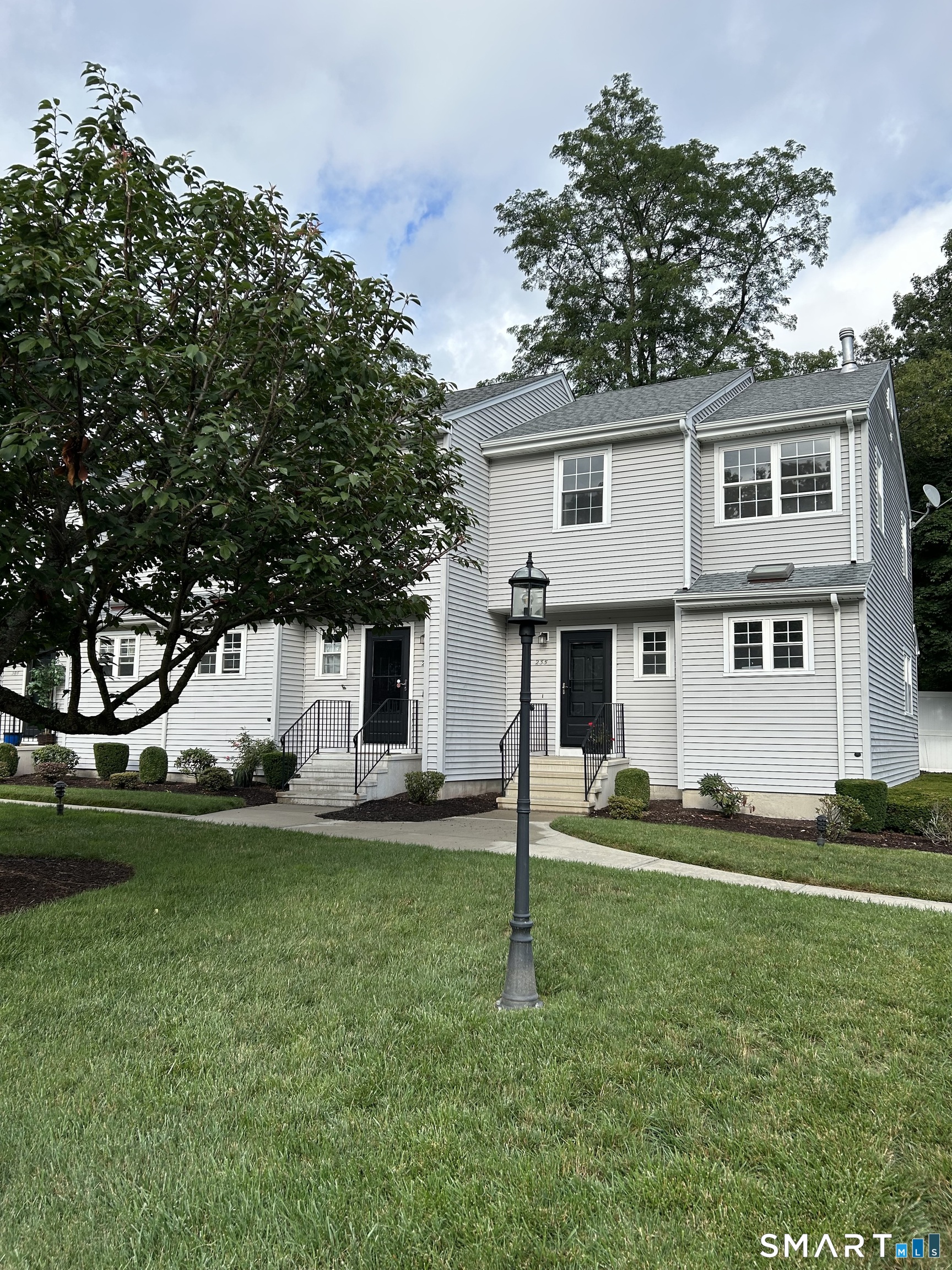 235 Red Oak Lane Bridgeport CT 06606