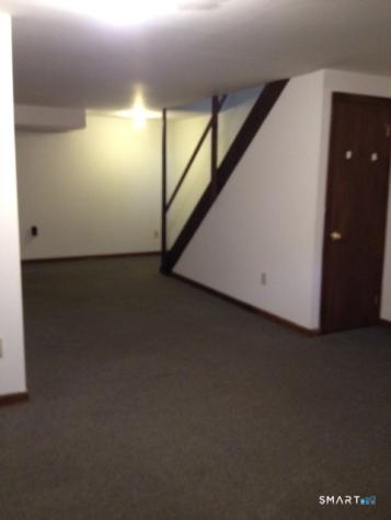 235 Red Oak Lane Bridgeport CT 06606