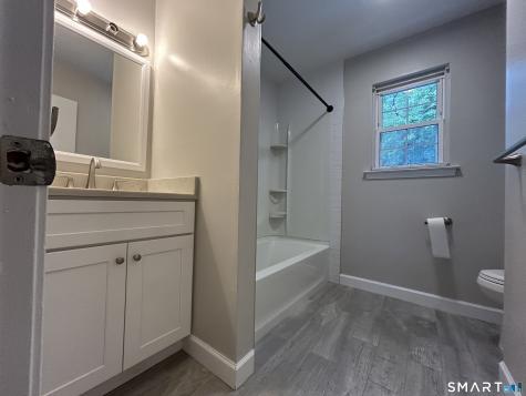 235 Red Oak Lane Bridgeport CT 06606