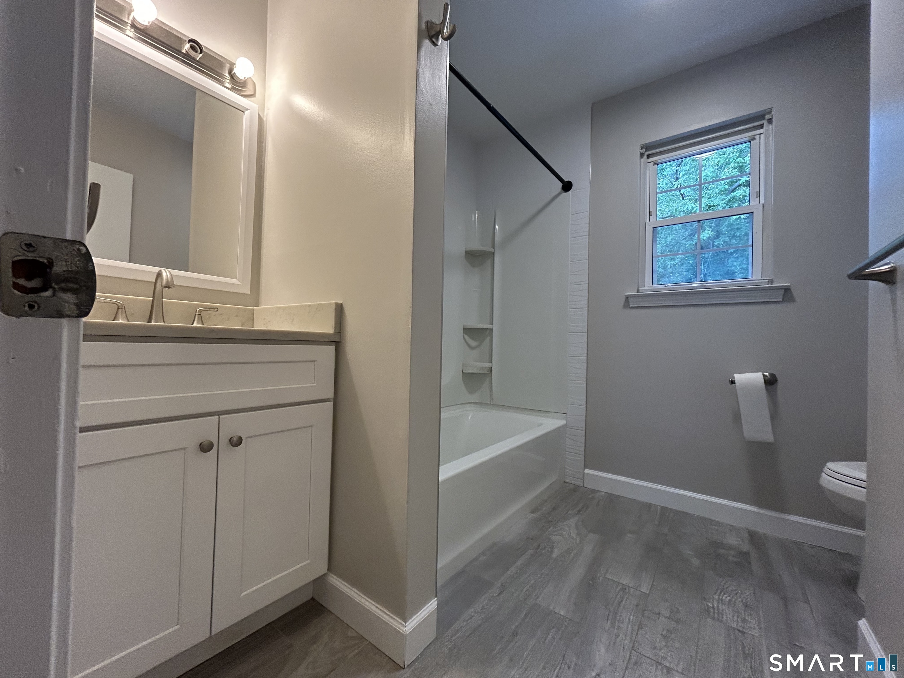 235 Red Oak Lane Bridgeport CT 06606