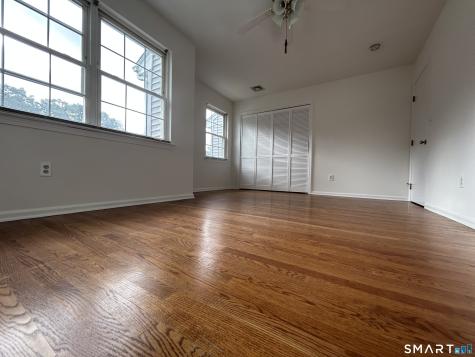 235 Red Oak Lane Bridgeport CT 06606