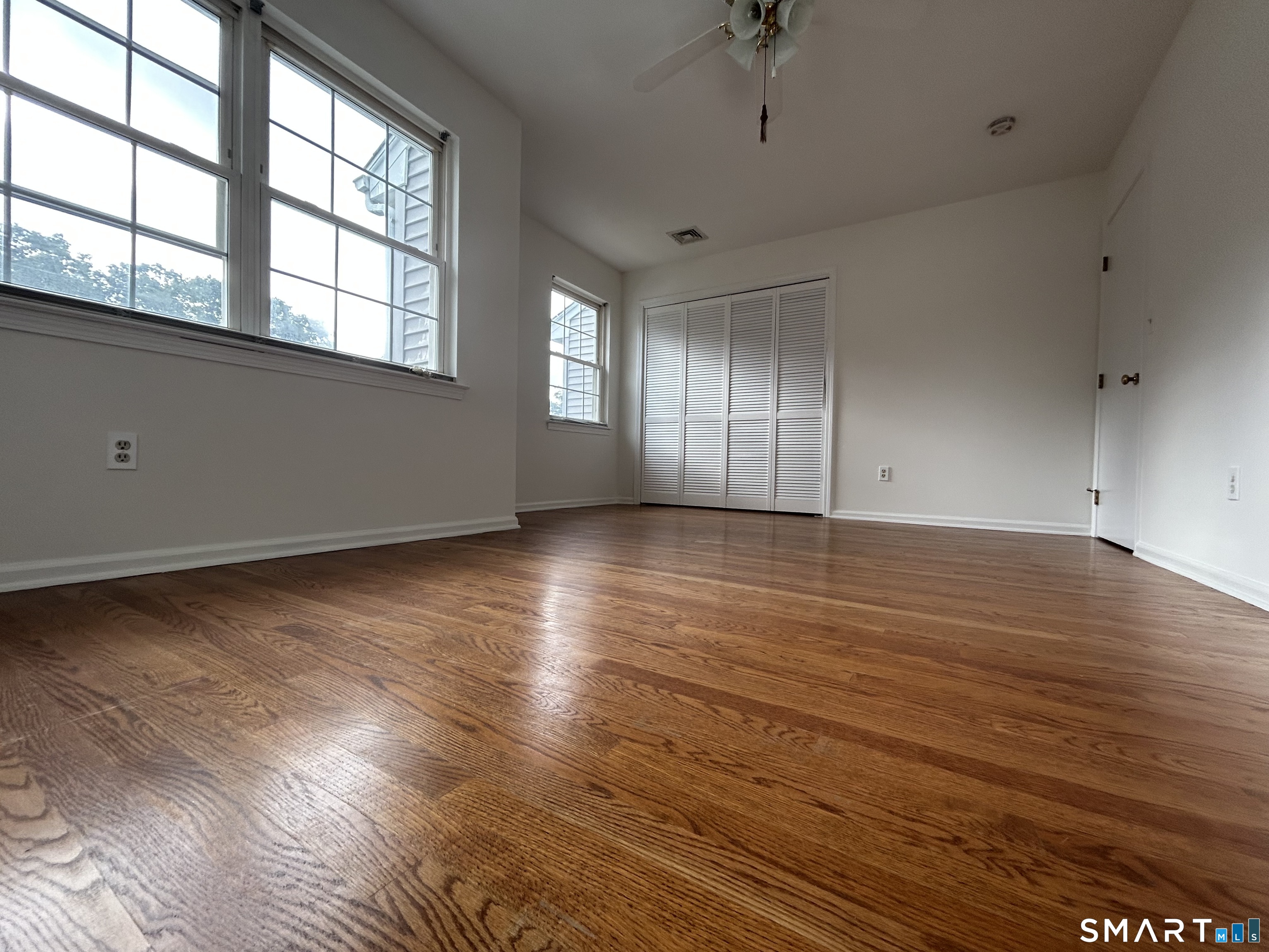 235 Red Oak Lane Bridgeport CT 06606