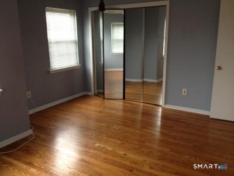 235 Red Oak Lane Bridgeport CT 06606