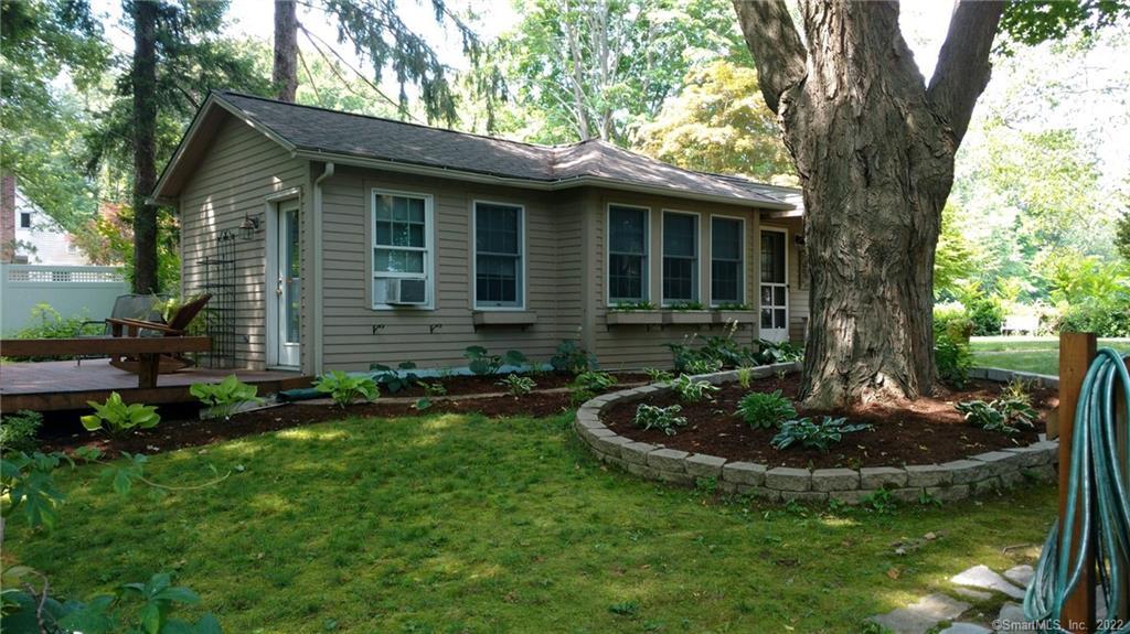105 River Road Madison CT 06443