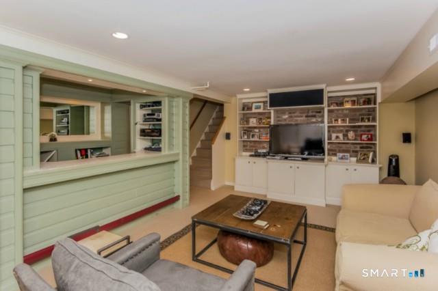 90 Linden Avenue Darien CT 06820