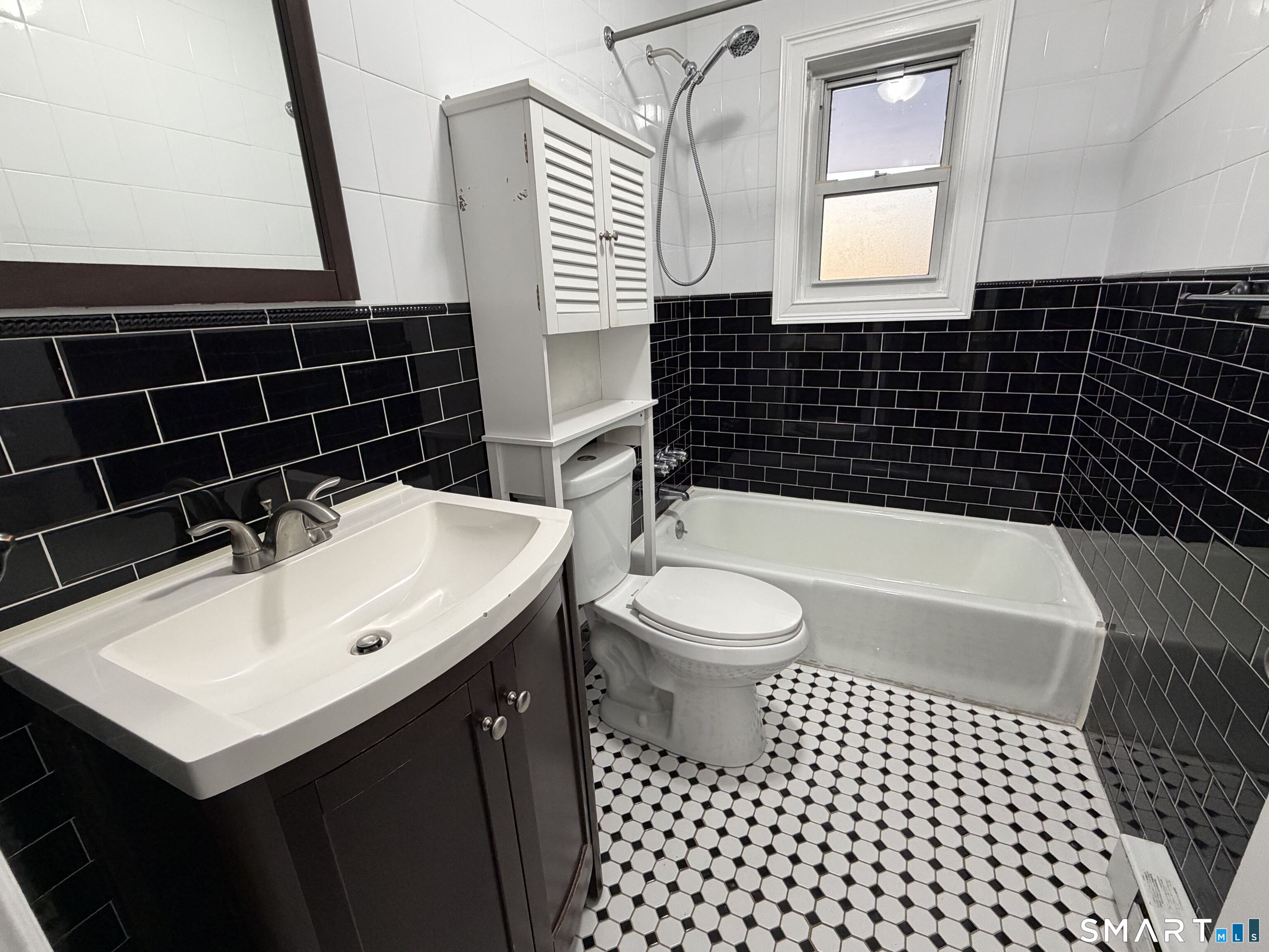 76 Palisade Avenue Bridgeport CT 06610