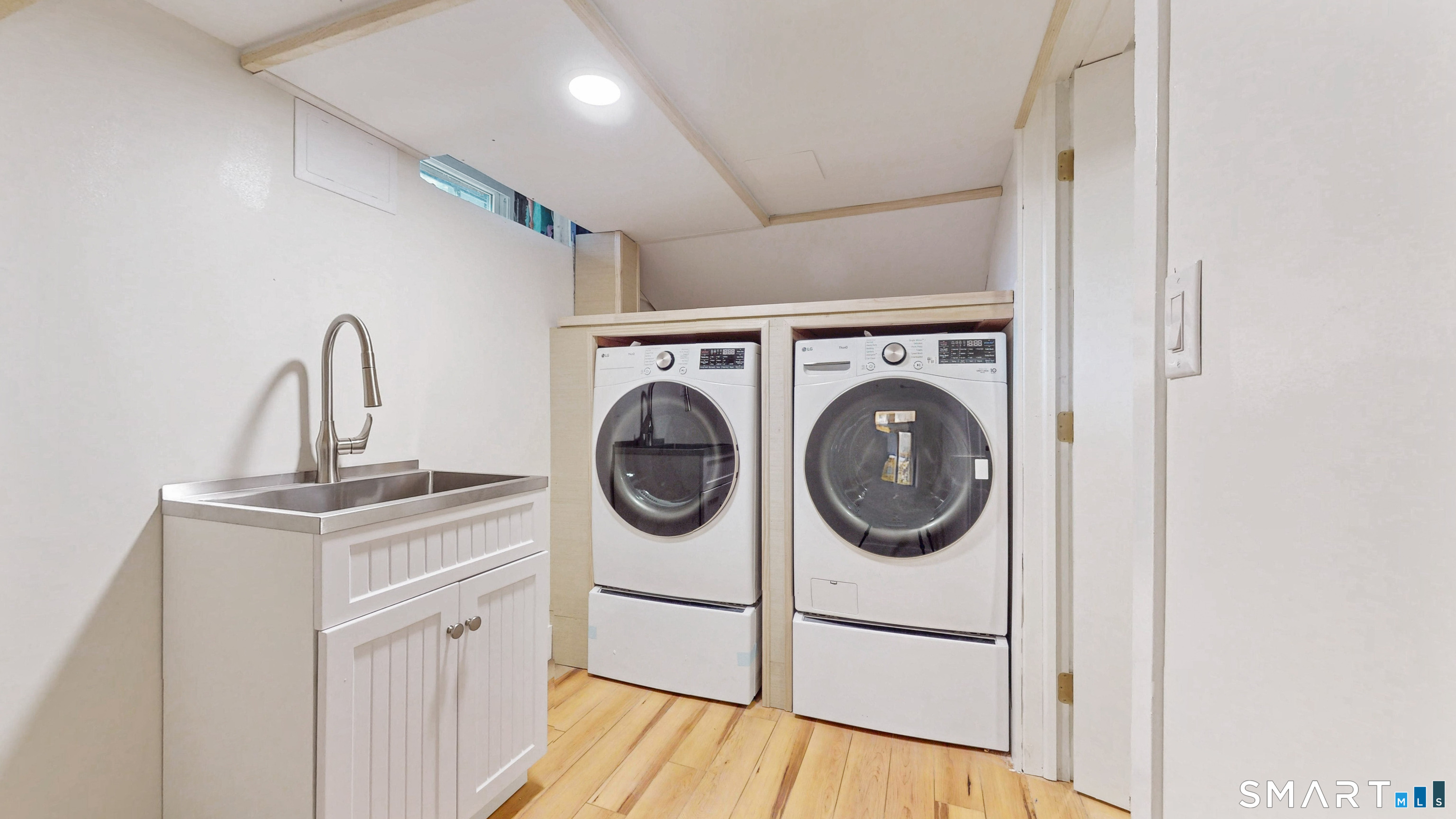 241 Cricket Knoll Wethersfield CT 06109