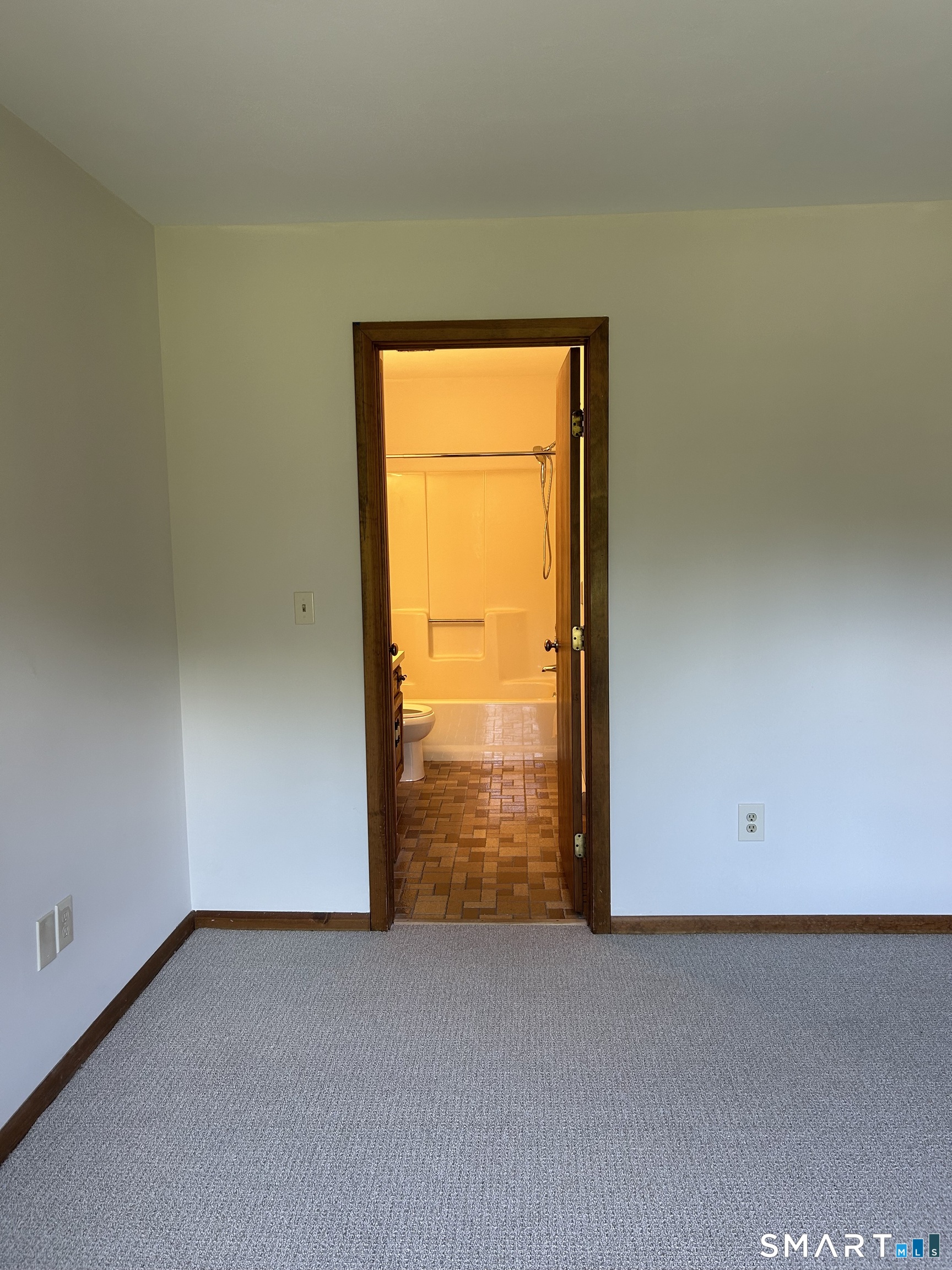 17 Eagle Rock Circle Monroe CT 06468